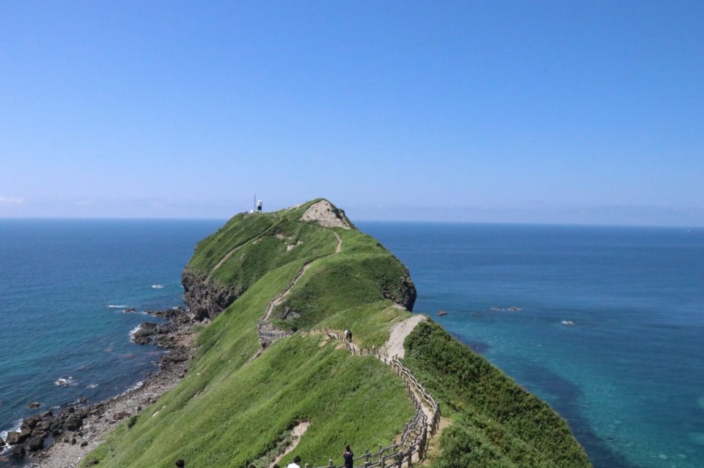 北海道 憧れの積丹ブルー 絶景の神威岬 ワールドワイドあっちこっち